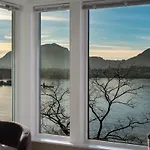 Exclusive Overlooking The Fjord Lejlighed *