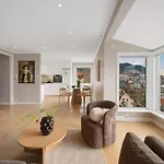 Exclusive Overlooking The Fjord 公寓 *