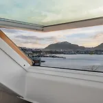 公寓 Exclusive Overlooking The Fjord *