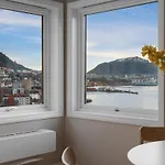 Exclusive Overlooking The Fjord * 卑爾根