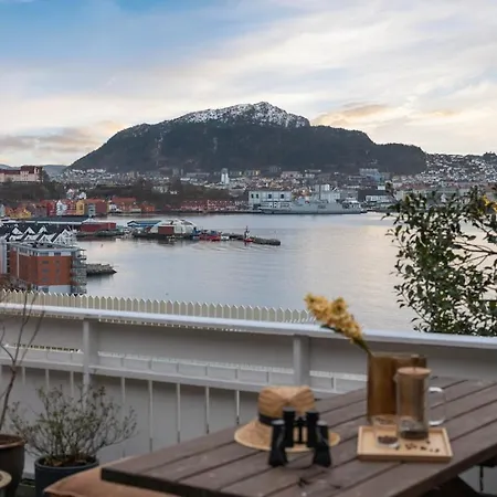 Exclusive Overlooking The Fjord 卑爾根